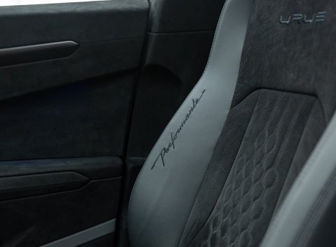 Lamborghini Urus PERFORMANTE 29