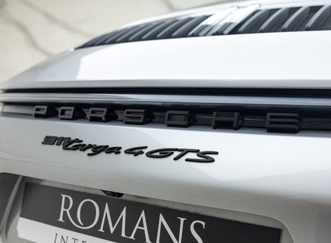 Porsche 911 Targa 4 GTS (992) 49