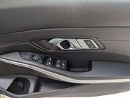 BMW 3 Series 2.0 318d Sport Auto 4dr 33