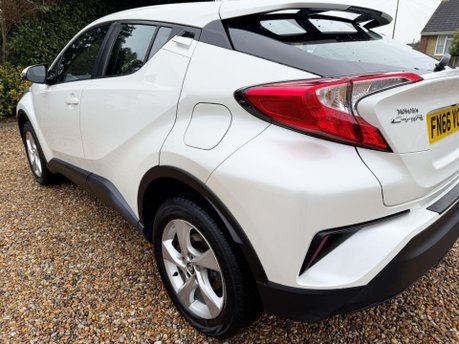 Toyota C-HR 1.2 VVT-i Icon Euro 6 (s/s) 5dr 10