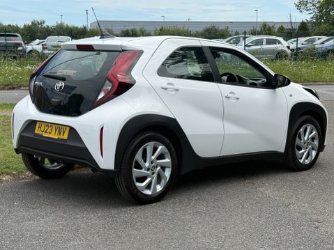Toyota Aygo X VVT-I PURE 933 MILES 4