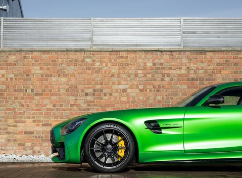 Mercedes-Benz AMG GT R GT R 27