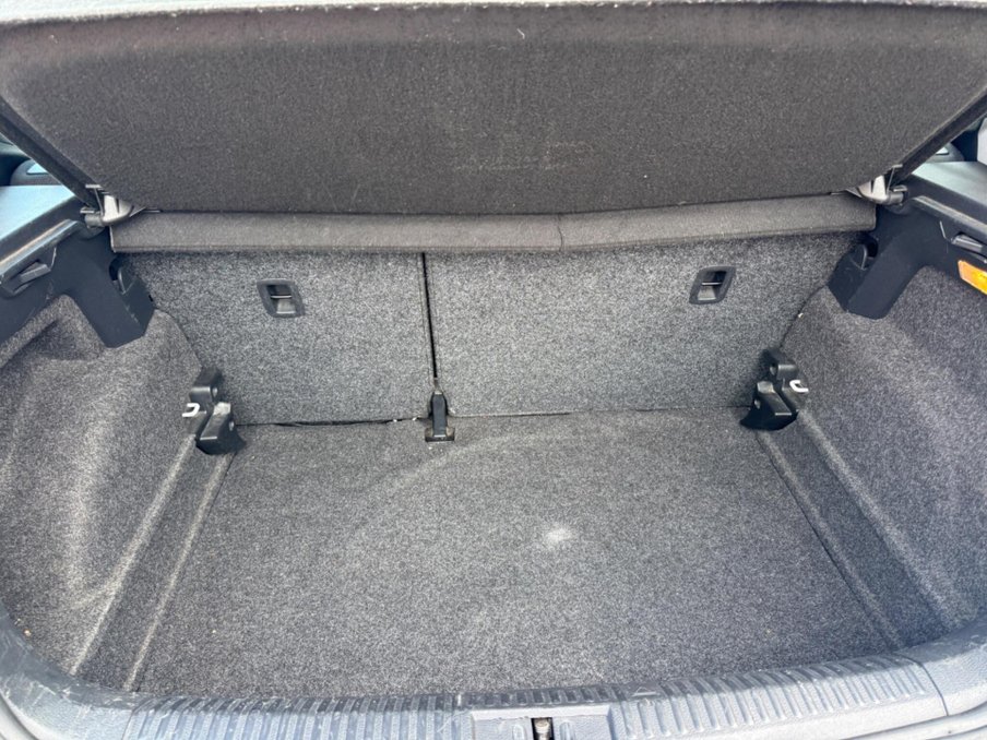 2015 Volkswagen Polo — image 23