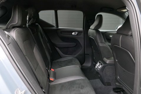 Volvo XC40 2.0 XC40 R-Design T4 Auto 5dr 42
