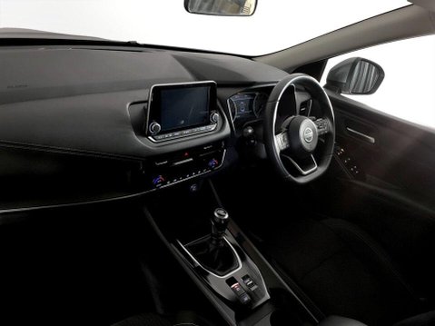 Nissan Qashqai 1.3 DIG-T MHEV Acenta Premium SUV 5dr Petrol Hybrid Manual Euro 6 (s/s) (14 14