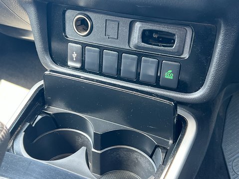 Mitsubishi Outlander DESIGN 26