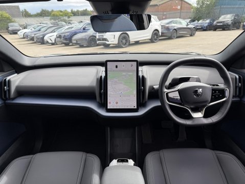 Volvo Ex30 Twin Performance 69kWh Plus SUV 5dr Electric Auto AWD (428 ps) 30