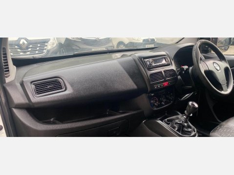 Vauxhall Combo 1.6 CDTi 2300 16v FWD L1 H2 (s/s) 3dr 35