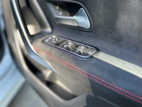 Mercedes-Benz A Class AMG A 35 4MATIC PREMIUM 40