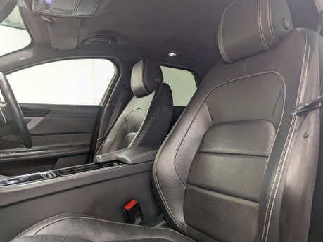 Jaguar XF 2.0 XF R-Sport D AWD Auto 4WD 5dr 41