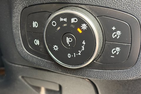 Ford Fiesta Base 85 ps Tdci Car Derived Panel Van - Air Con & Sat Nav 28