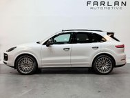 Porsche Cayenne 4.0 Cayenne V8 T Auto 4WD 5dr 18