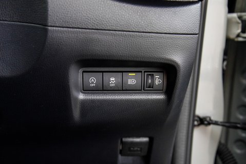 Toyota Aygo X VVT-I EDGE 11