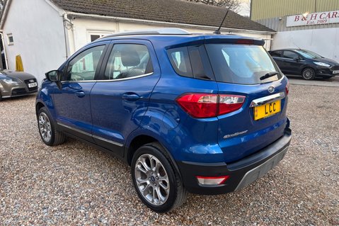 Ford Ecosport TITANIUM.. 5 SERVICES..LEATHER SEATS..REVERSING CAMERA..SAT NAV..BLUETOOTH 3