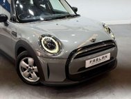 Mini Hatch 1.5 Cooper Classic Hatchback 5dr Petrol Steptronic Euro 6 (s/s) (136 ps) 12