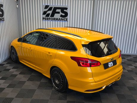 Ford Focus 2.0T EcoBoost ST-3 Estate 5dr Petrol Manual Euro 6 (s/s) (250 ps) 36