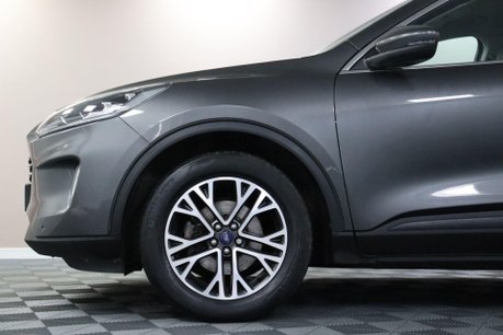Ford Kuga TITANIUM 26