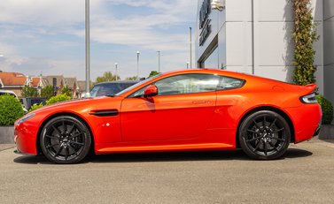 Aston Martin V12 Vantage S 3