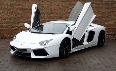 Lamborghini Aventador LP 700-4 5