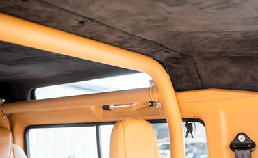 Land Rover Defender 90 XS Bowler 23