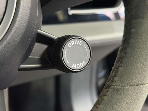 Porsche Taycan Performance Plus 93.4kWh Turbo S Saloon 4dr Electric Auto 4WD (761 ps) 43