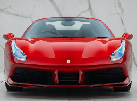 Ferrari 488 SPIDER 10