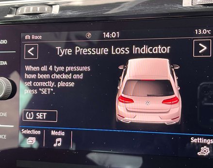 Volkswagen Golf 2.0 Golf R TSi 4WD 5dr 47