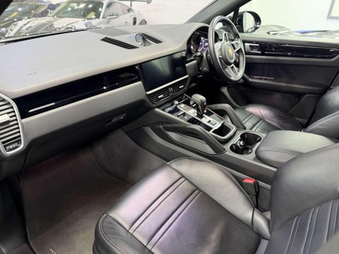 Porsche Cayenne 3.0 V6 E-Hybrid 14.1kWh Coupe 5dr Petrol Plug-in Hybrid TiptronicS 4WD Euro 41