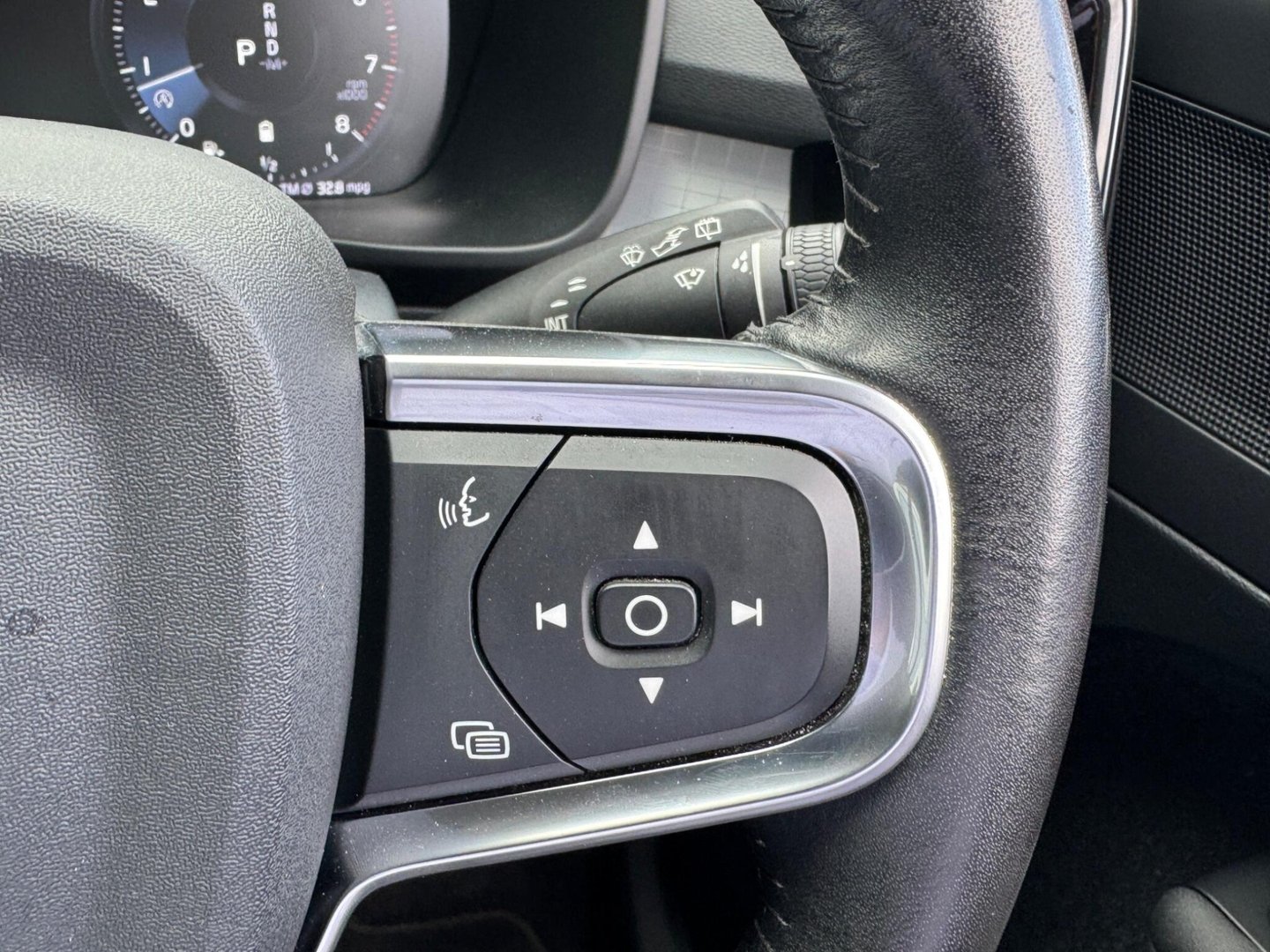 2020 Volvo XC40 — image 23