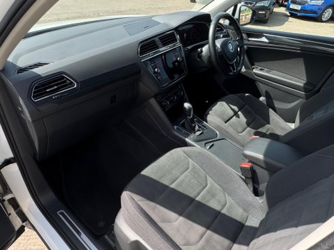 Volkswagen Tiguan 2.0 TDI SEL DSG Euro 6 (s/s) 5dr 20