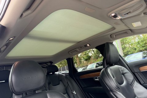 Volvo V90 D5 POWERPULSE INSCRIPTION PRO AWD -PAN ROOF - £6320 OPTIONAL EXTRAS  59