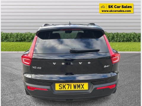 Volvo XC40 2.0 B4 MHEV R-Design Auto AWD Euro 6 (s/s) 5dr 5