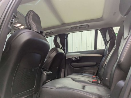 Volvo XC90 2.0 XC90 + B5 MHEV AWD Auto 4WD 5dr 64