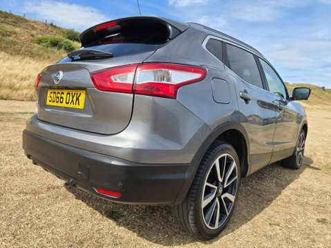 Nissan Qashqai 1.5 dCi Tekna 2WD Euro 6 (s/s) 5dr 13
