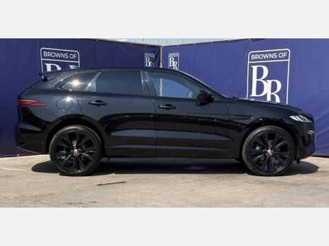 Jaguar F-Pace 2.0 D200 MHEV R-Dynamic HSE SUV 5dr Diesel Auto AWD Euro 6 (s/s) (204 ps) 4
