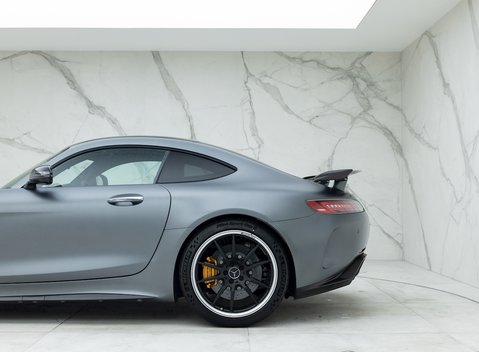 Mercedes-Benz AMG GT R GT R Premium 29