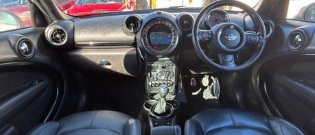 Mini Countryman COOPER S ALL4.. 7 MAIN DEALER SERVICES.. CHILLI 2 & MEDIA PACK.. 1 PREVIOUS 1