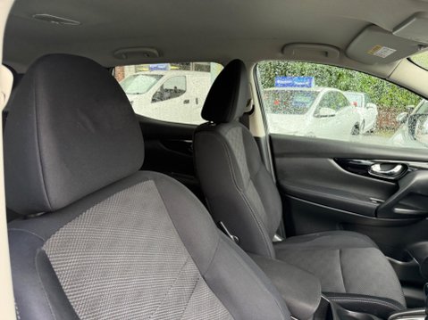 Nissan Qashqai 1.5 dCi N-Connecta 2WD Euro 6 (s/s) 5dr 19