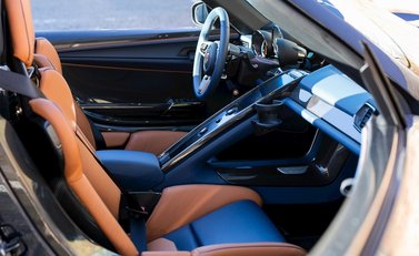 Porsche 918 Spyder Weissach 15