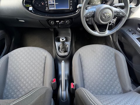 Toyota Aygo X VVT-I EDGE 51
