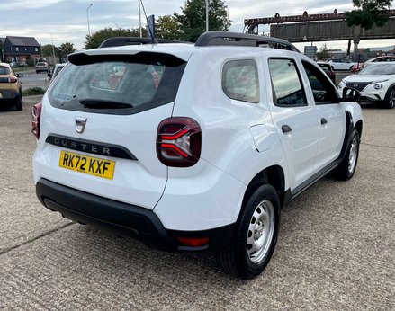 Dacia Duster 1.0 Duster Essential TCe 4x2 5dr 9