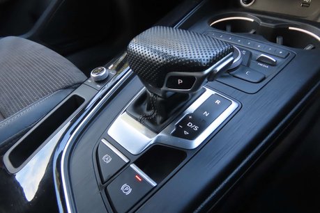 Audi A4 2.0 TDI 40 Black Edition Estate 5dr Diesel S Tronic quattro Euro 6 (s/s) (1 13