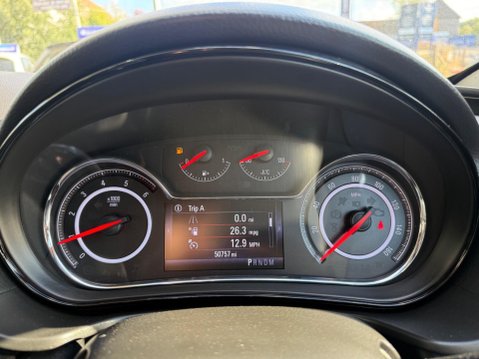 Vauxhall Insignia 2.0 CDTi SRi Nav Auto Euro 6 5dr 29