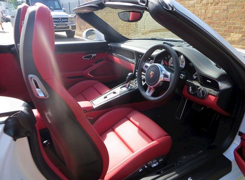 Porsche 911 (991) Turbo S Cabriolet 10