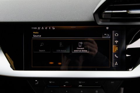 Audi A3 SPORTBACK TFSI TECHNIK MHEV 25