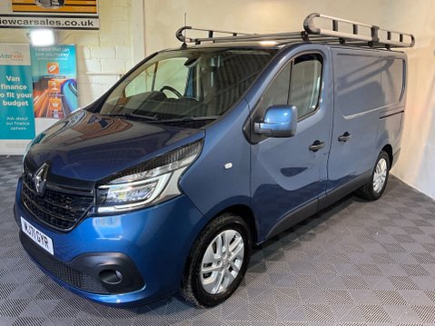 Renault Trafic 2.0 dCi ENERGY 28 Sport SWB Standard Roof Euro 6 (s/s) 5dr 46