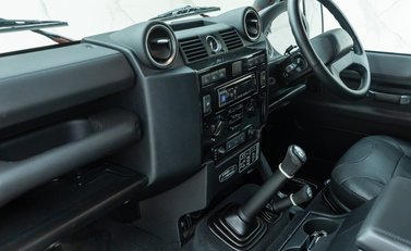 Land Rover Defender 110 ADVENTURE 20