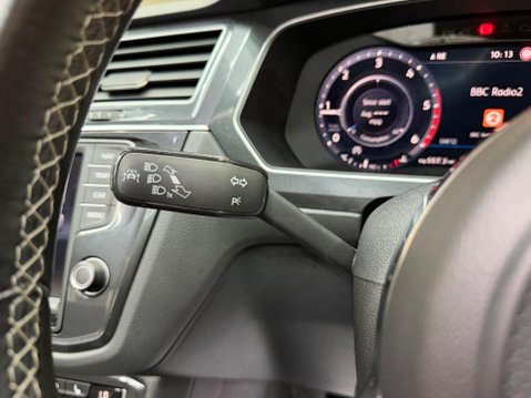 Volkswagen Tiguan 2.0 TDI BlueMotion Tech R-Line Euro 6 (s/s) 5dr 69
