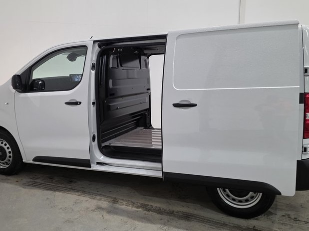 Fiat Scudo L1 DIESEL 1.5 MultiJet 120 Van *pre-reg* 6
