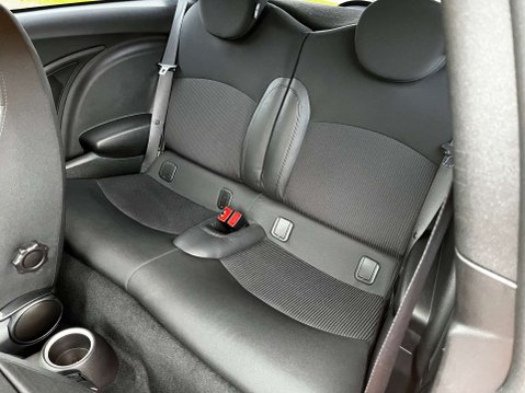 Mini Hatch 1.6 John Cooper Works 3dr 15